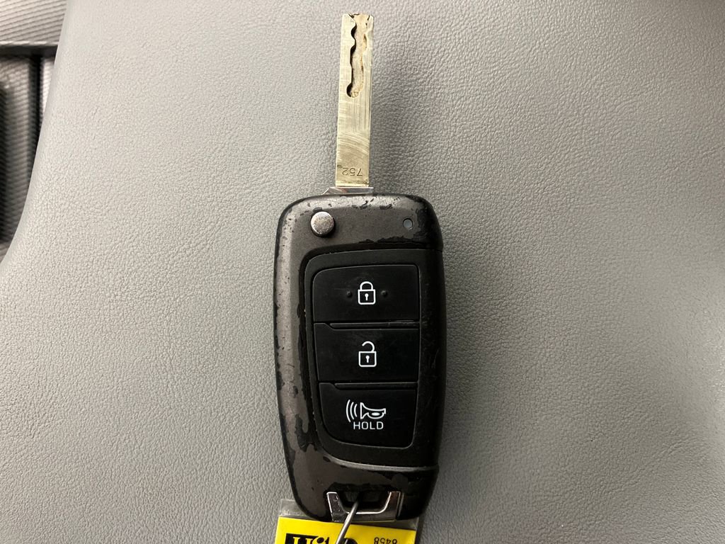 Used 2020 Hyundai Palisade SE image 33