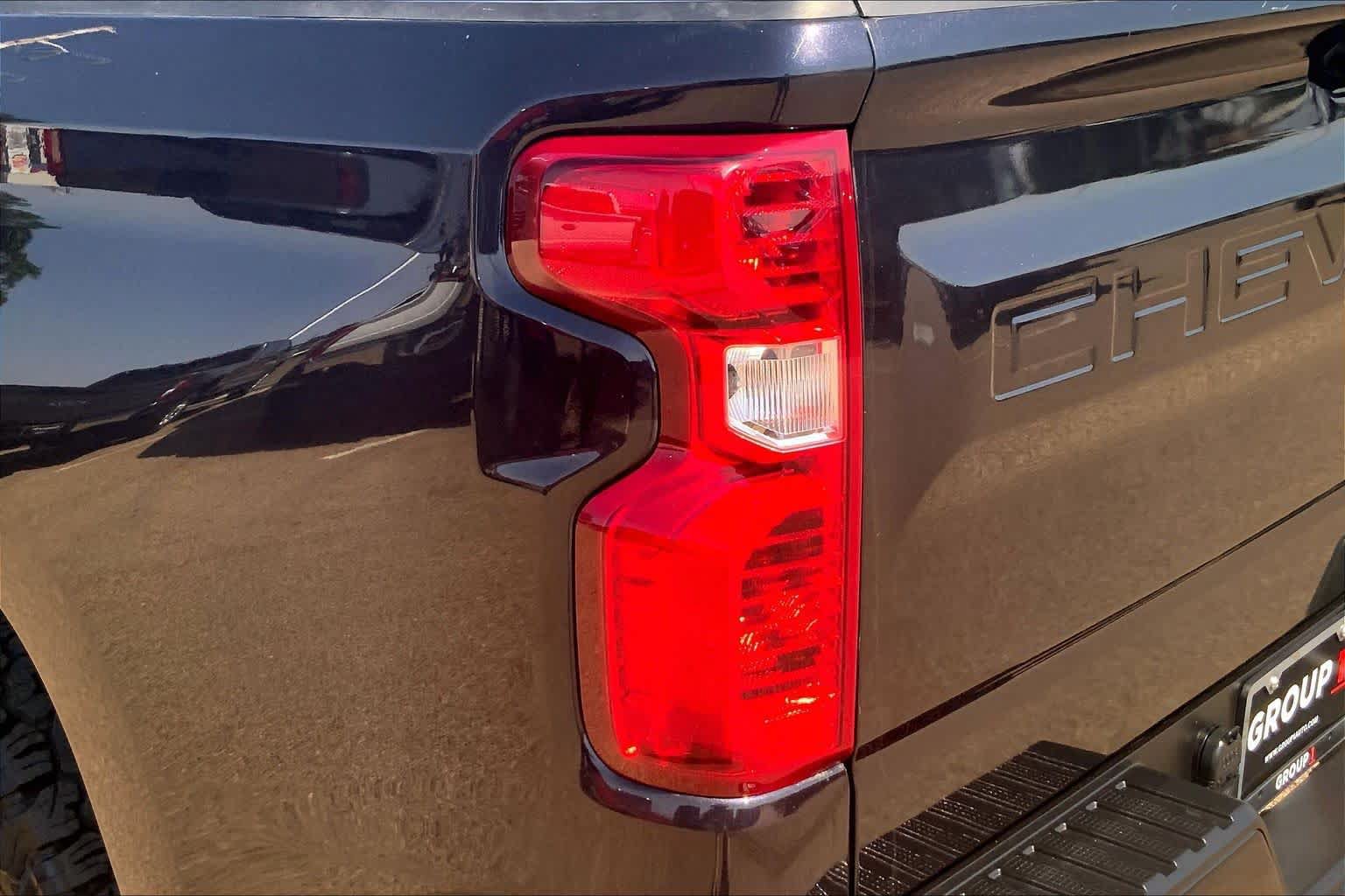 Used 2022 Chevrolet Silverado 1500 Custom AWD/4WD image 28