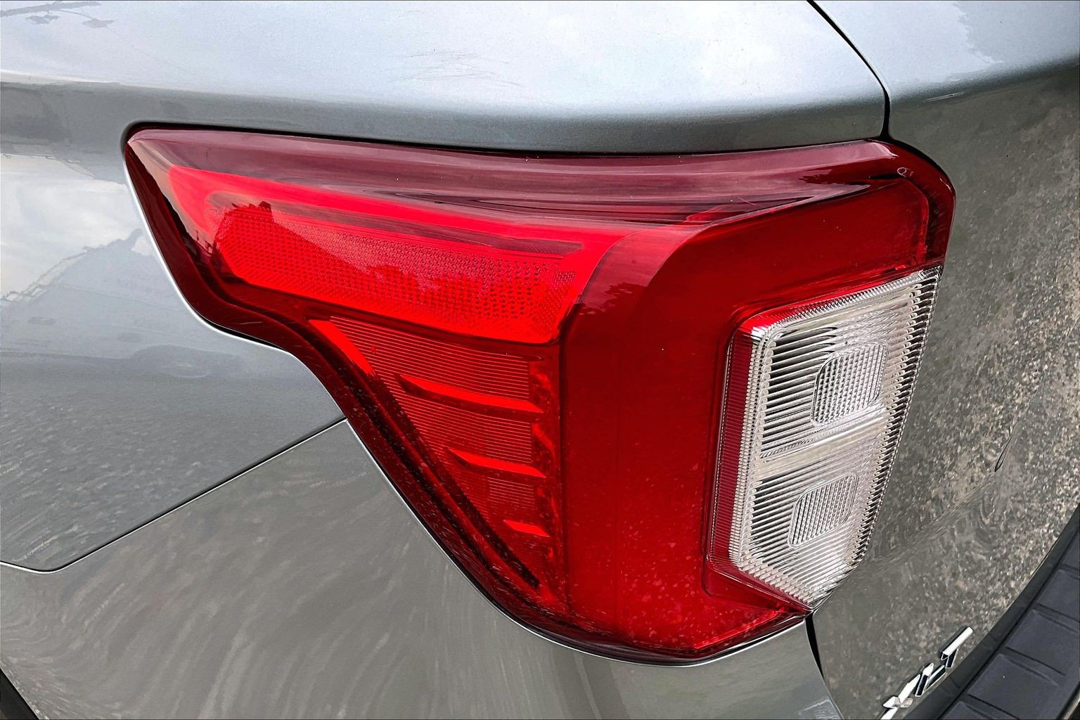 Certified 2023 Ford Explorer XLT w/ Equipment Group 202A AWD/4WD image 31