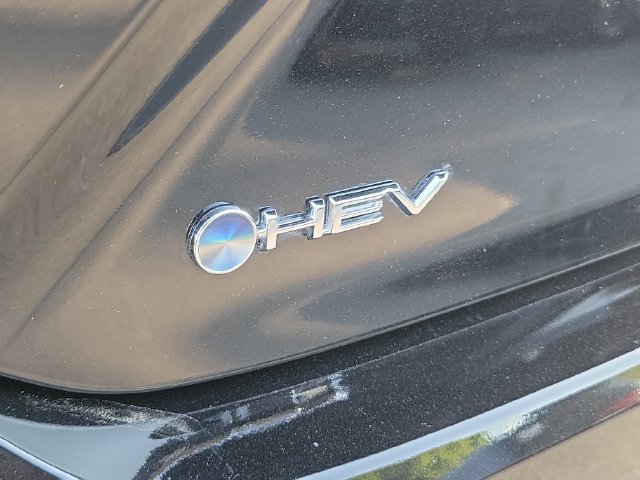 Used 2025 Toyota Camry SE FWD image 23