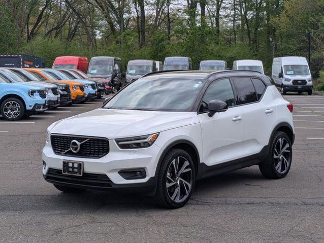 Used 2019 Volvo XC40 T5 R-Design AWD/4WD image 7