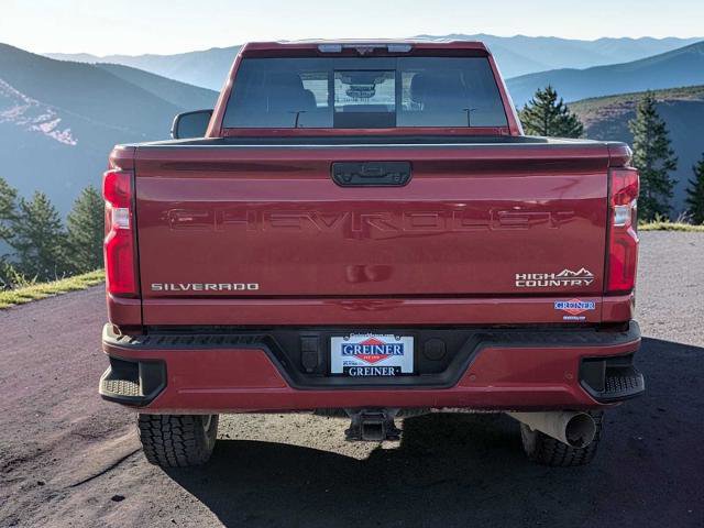 Used 2024 Chevrolet Silverado 2500 High Country w/ Technology Package image 3
