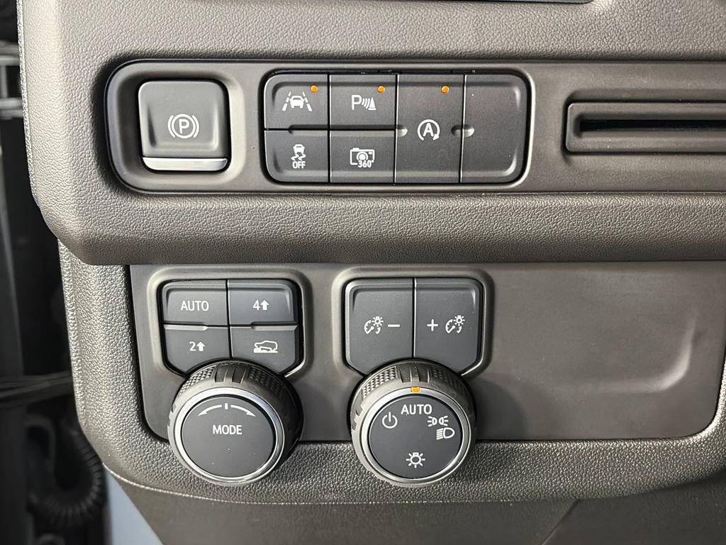 Used 2024 Chevrolet Tahoe RST w/ Luxury Package image 24