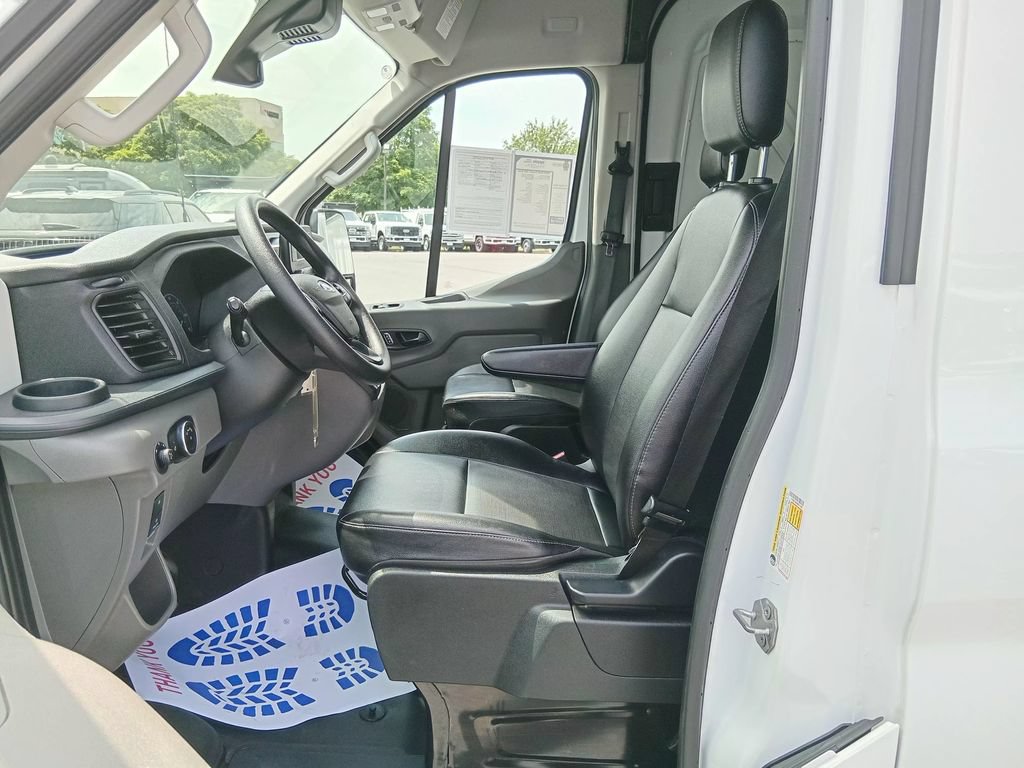 Certified 2024 Ford Transit 250 148 Medium Roof RWD image 15