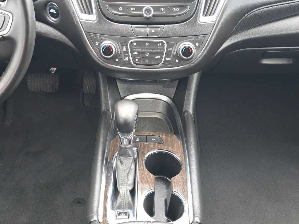 Used 2024 Chevrolet Malibu LT FWD image 13