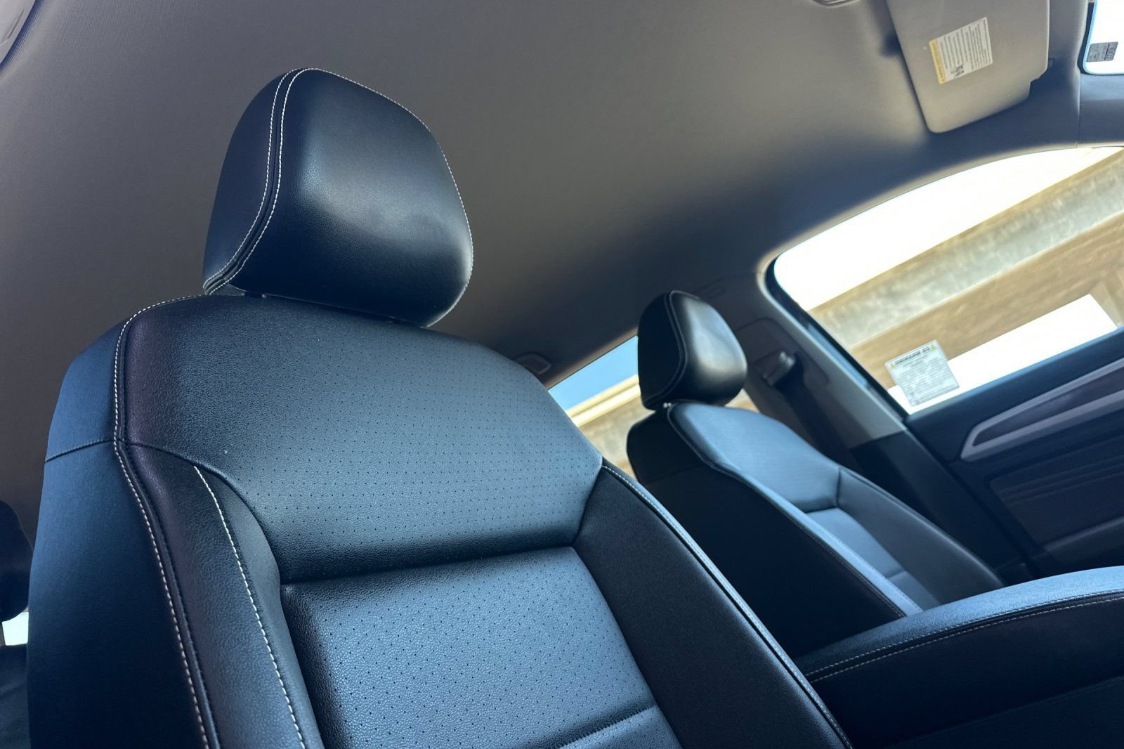 Used 2023 Volkswagen Atlas SE AWD/4WD image 17