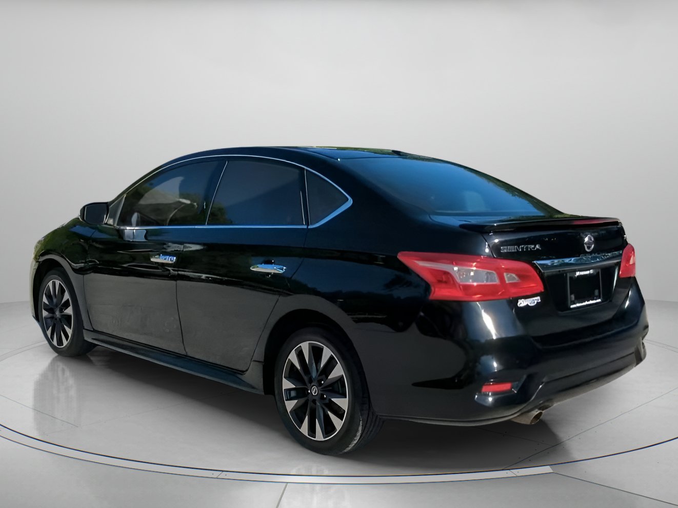 Used 2019 Nissan Sentra SR FWD image 20