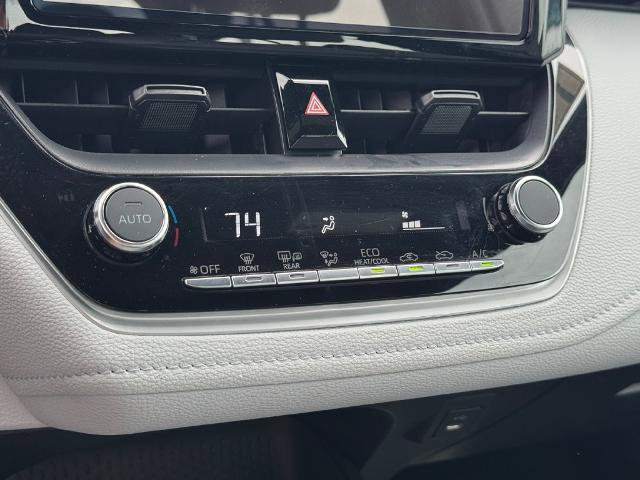 Used 2025 Toyota Corolla SE FWD image 21