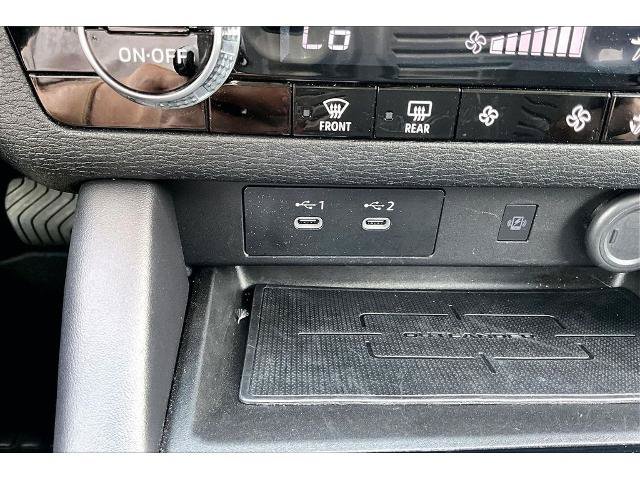 Used 2025 Mitsubishi Outlander SE FWD image 16