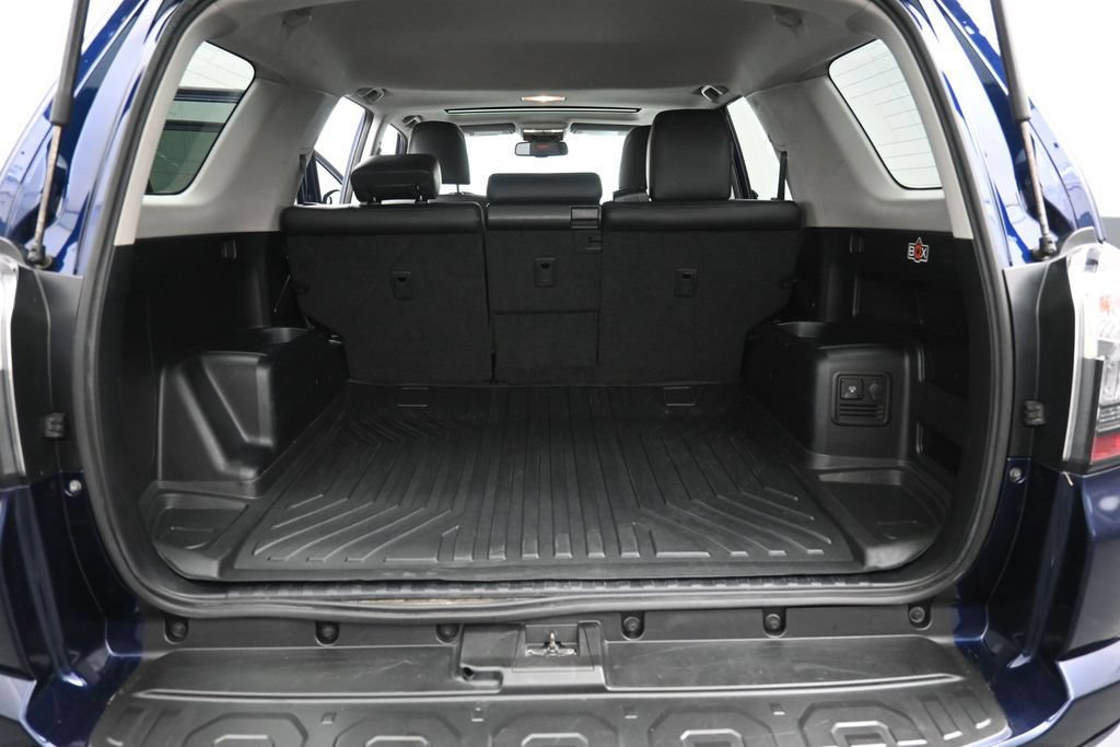 Used 2019 Toyota 4Runner TRD Off-Road Premium AWD/4WD image 23