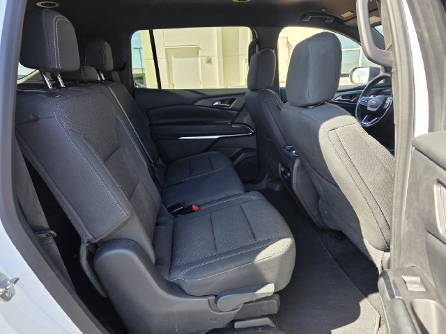 Used 2024 Chevrolet Traverse LS FWD image 30