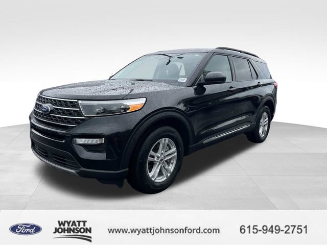 Certified 2022 Ford Explorer XLT w/ Equipment Group 202A image 7