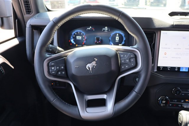 Certified 2025 Ford Bronco Badlands w/ Sasquatch Package AWD/4WD image 40