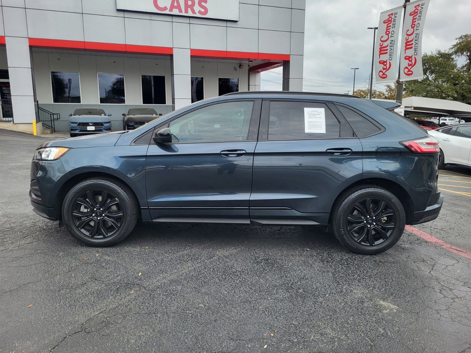 Certified 2022 Ford Edge SE w/ Black Appearance Package image 6