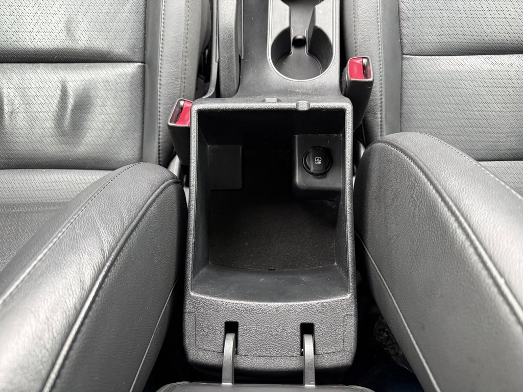 Used 2017 Hyundai Elantra Limited image 27