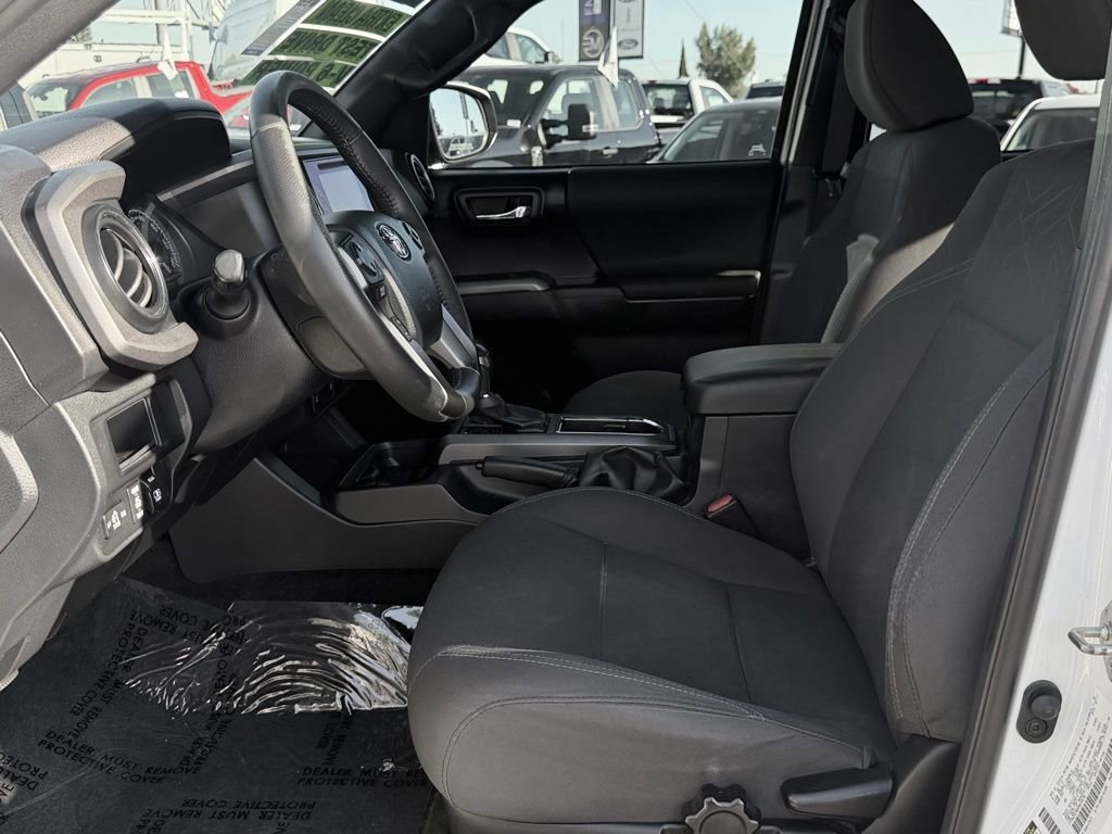 Used 2017 Toyota Tacoma TRD Off-Road w/ Tow Package image 17
