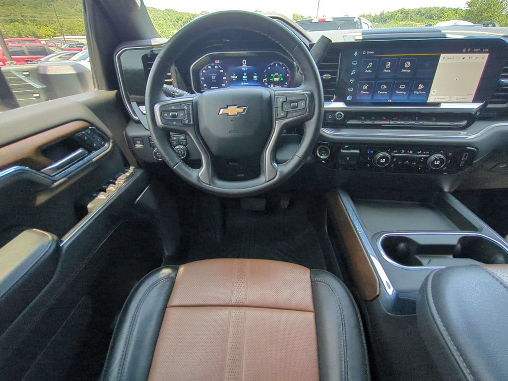 Used 2024 Chevrolet Silverado 3500 High Country w/ High Country Premium Package AWD/4WD image 19