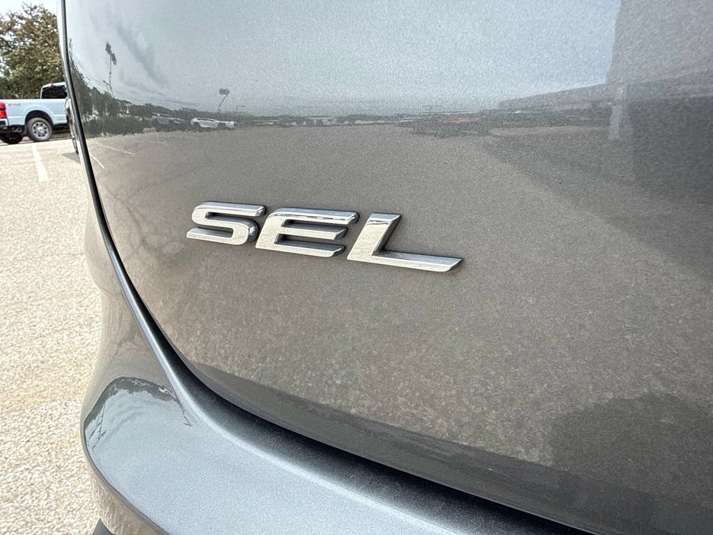 Certified 2023 Ford Edge SEL w/ Convenience Package AWD/4WD image 4