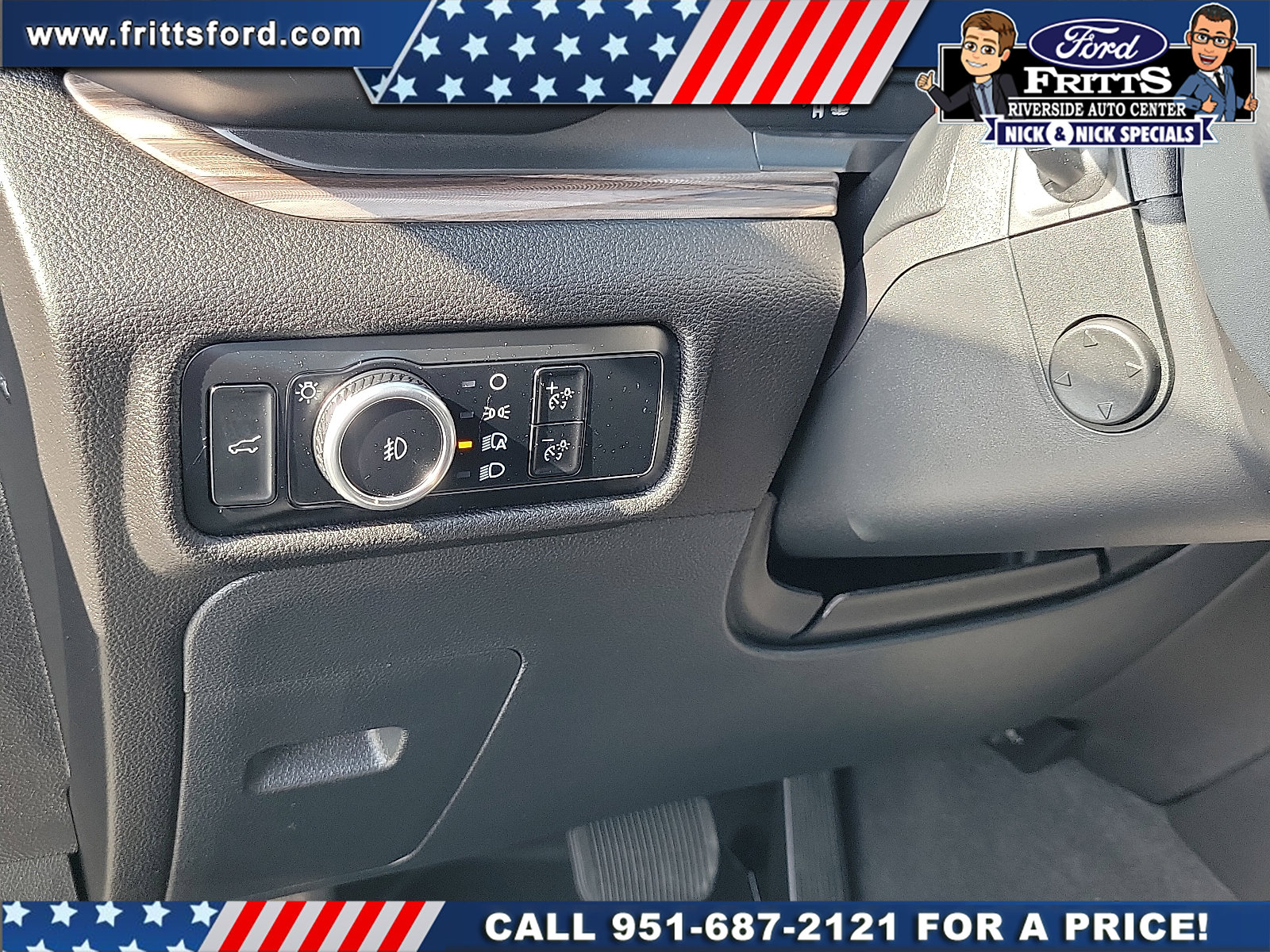 Certified 2023 Ford Explorer Limited w/ Limited Technology Package RWD image 12