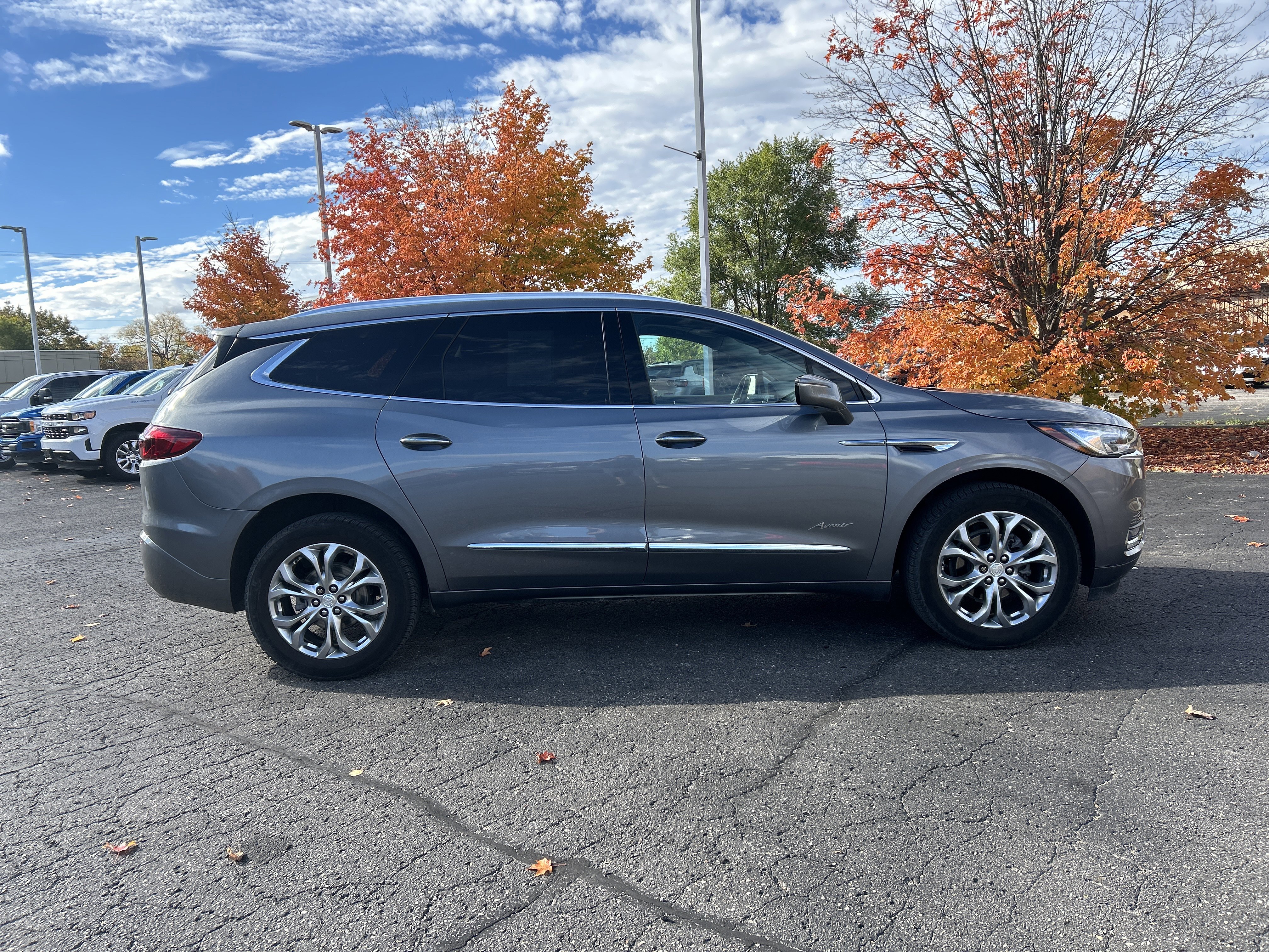 Used 2021 Buick Enclave Avenir image 3