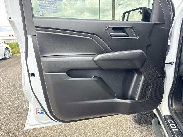 Used 2025 Chevrolet Colorado Trail Boss w/ Midnight Edition image 18