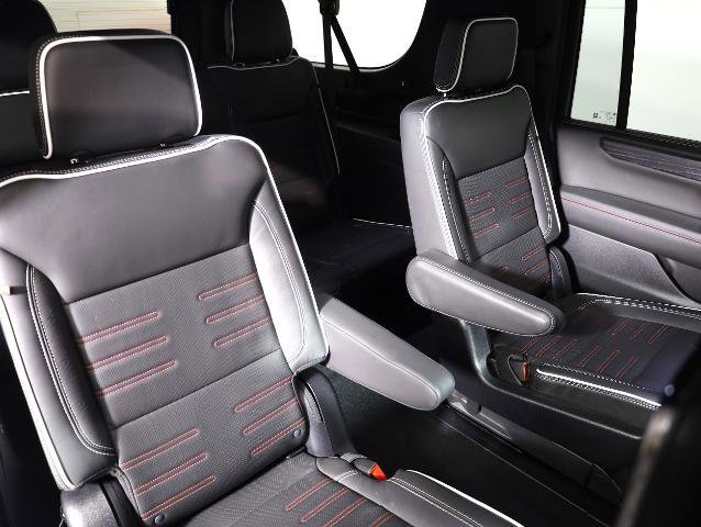 Used 2025 GMC Yukon XL AT4 Ultimate image 10