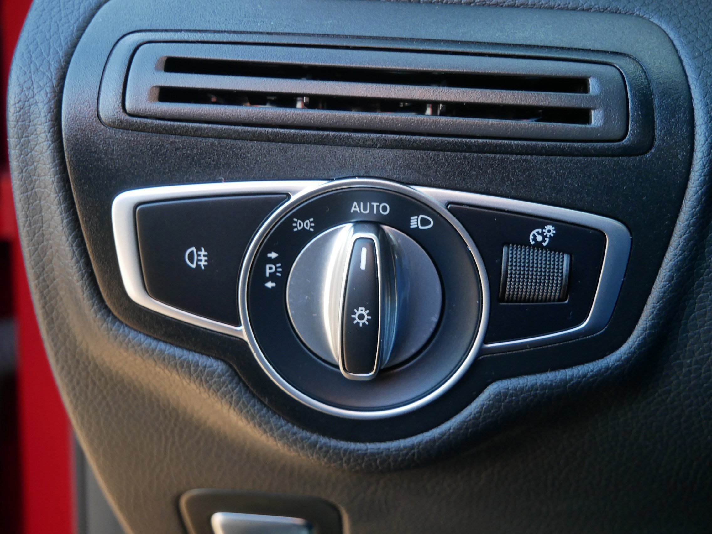 Used 2022 Mercedes-Benz GLC 300 4MATIC image 26