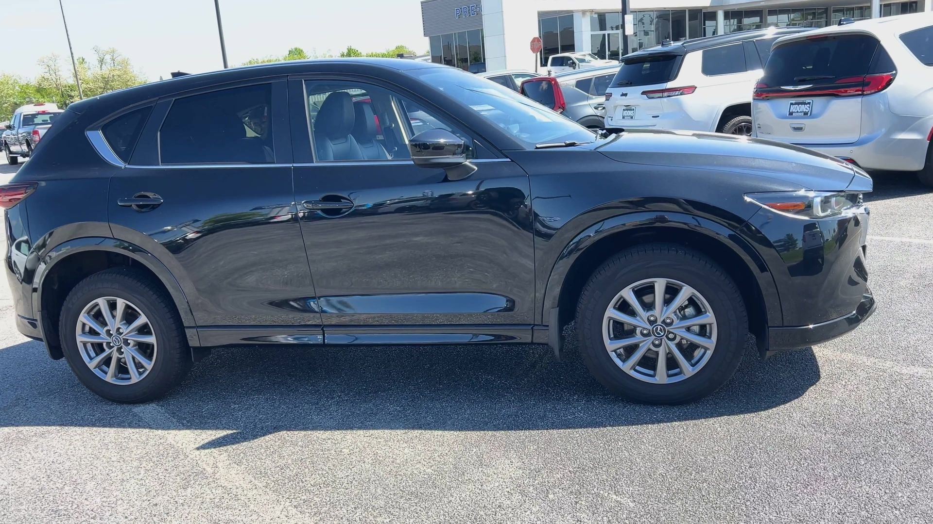 Used 2024 MAZDA CX-5 AWD 2.5 S w/ Select Package image 2