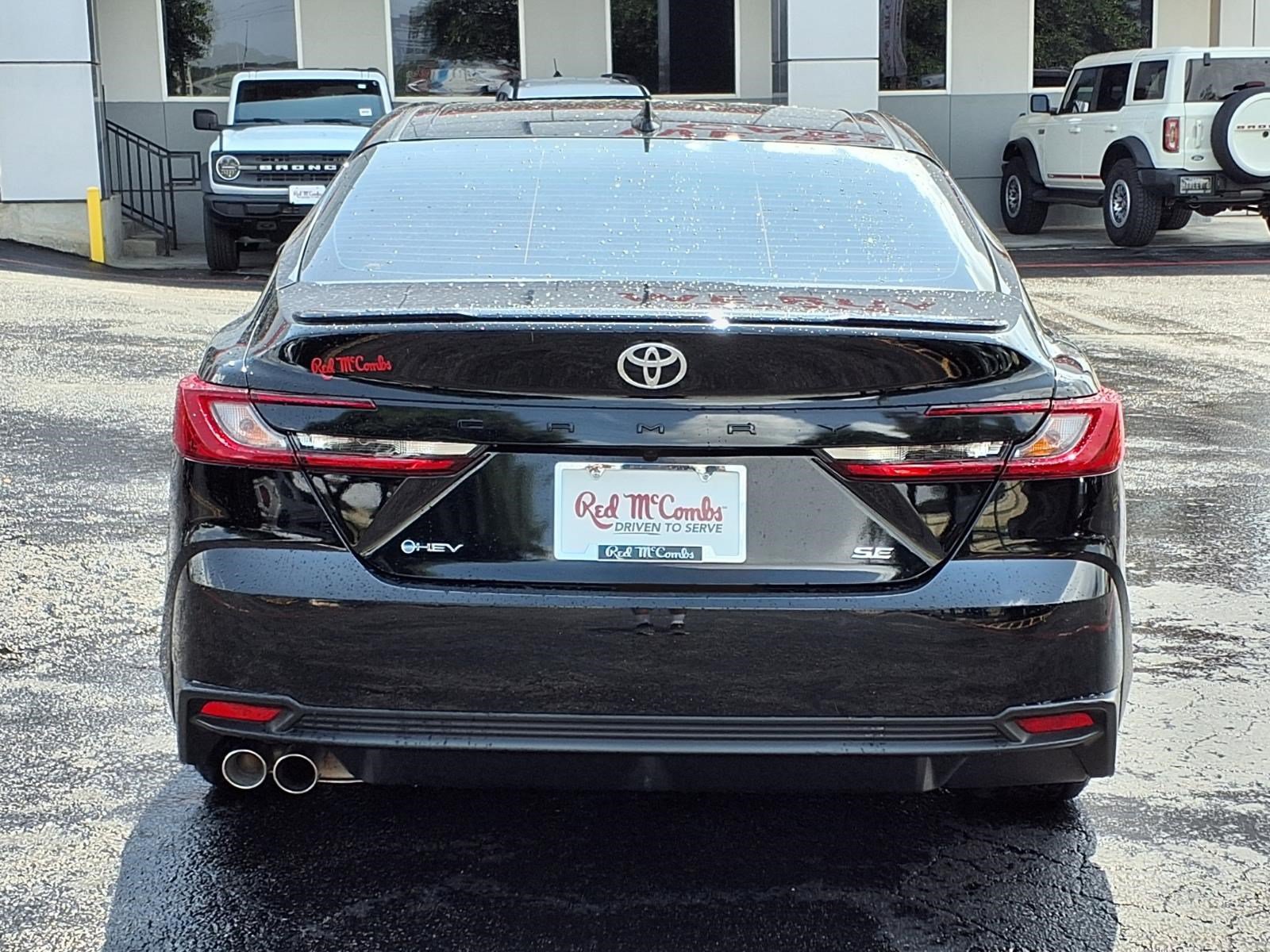 Used 2025 Toyota Camry SE FWD image 7