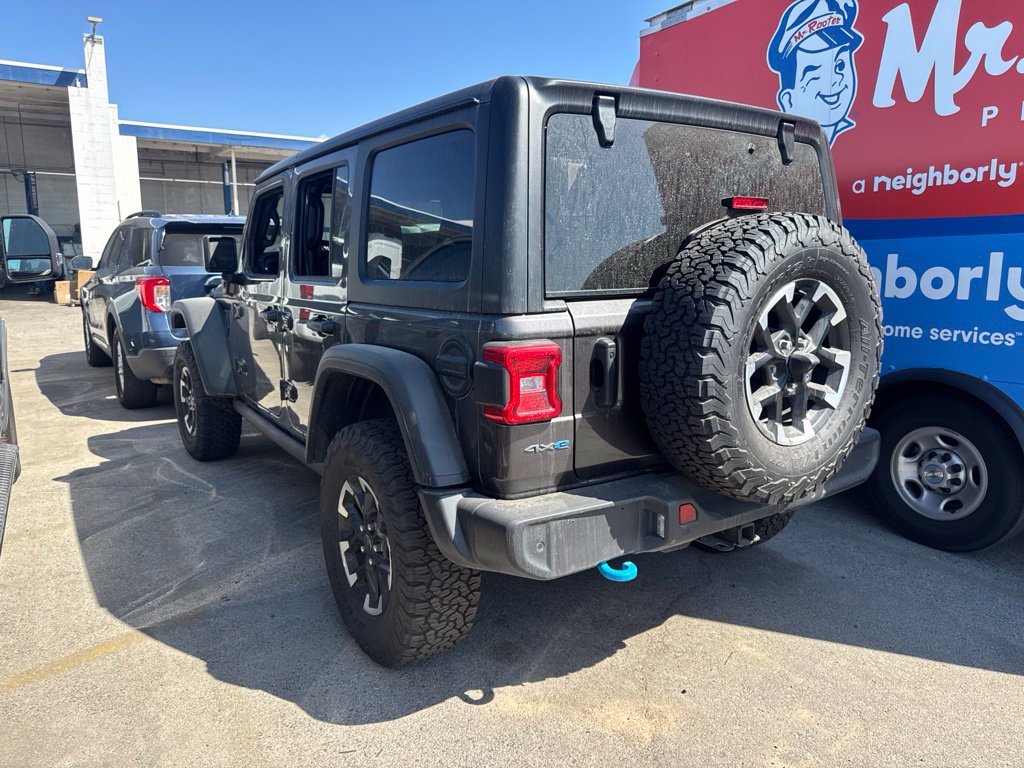 Used 2025 Jeep Wrangler Unlimited Rubicon 4xe w/ Safety Group AWD/4WD image 6