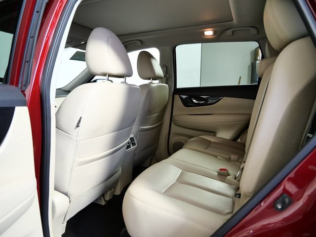 Used 2020 Nissan Rogue SL w/ Premium Package AWD/4WD image 15