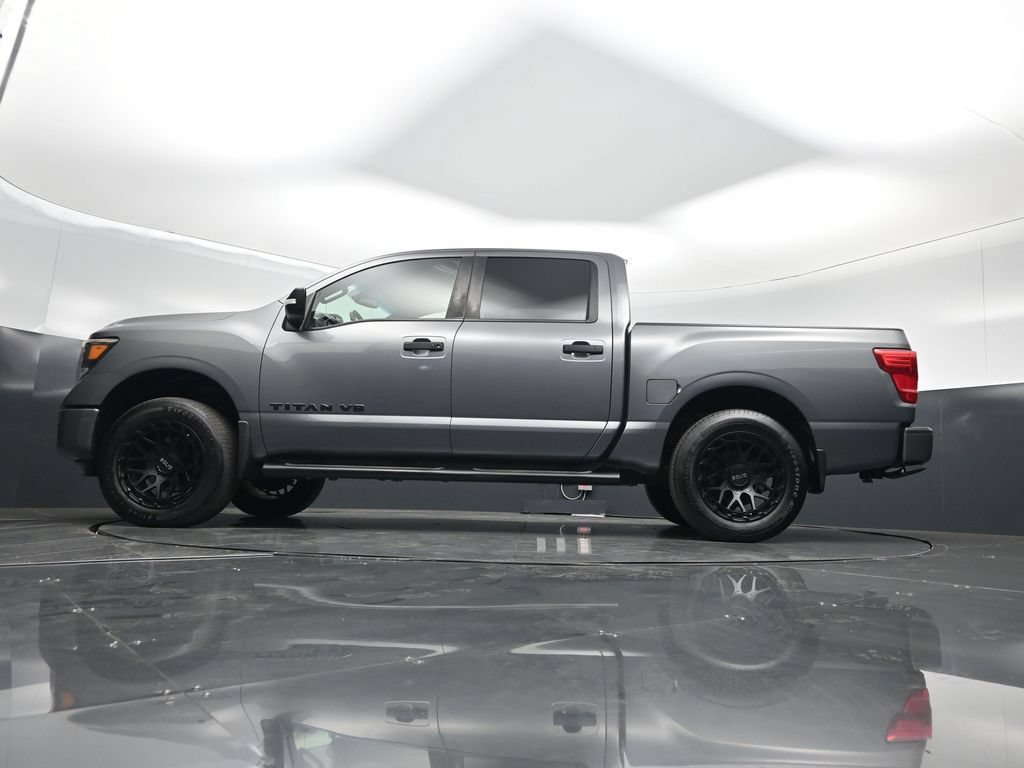 Used 2019 Nissan Titan SV w/ SV Convenience Package RWD image 7