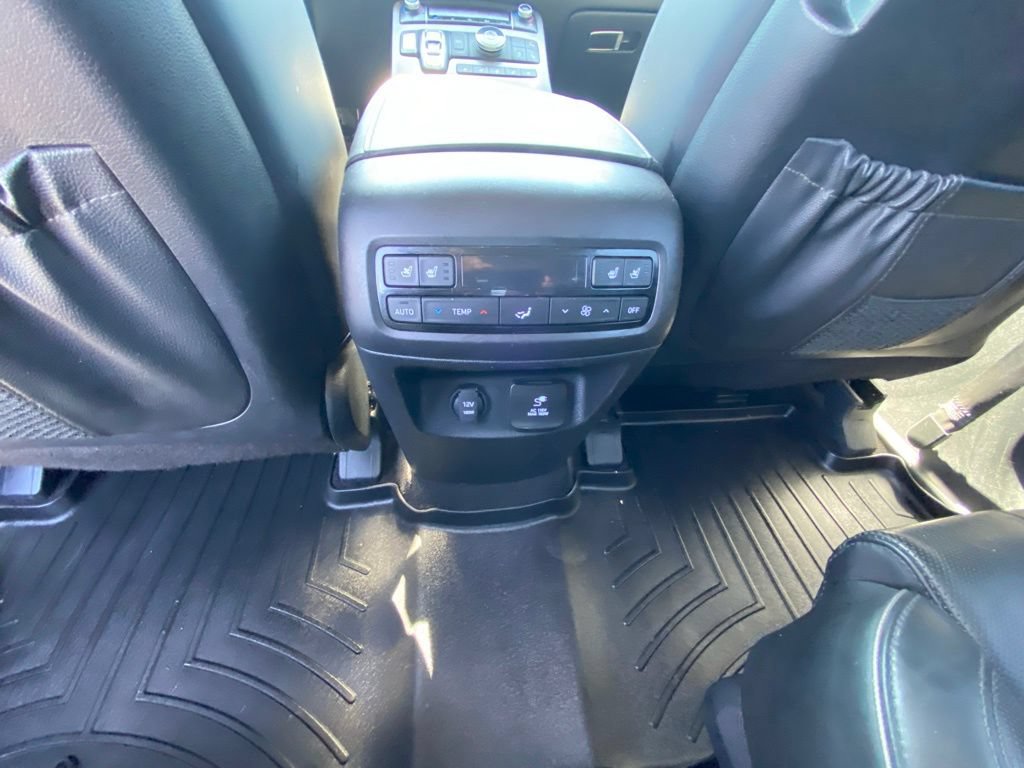 Used 2022 Hyundai Palisade Limited FWD image 27