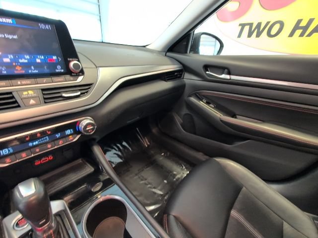 Used 2023 Nissan Altima 2.5 SR AWD/4WD image 27