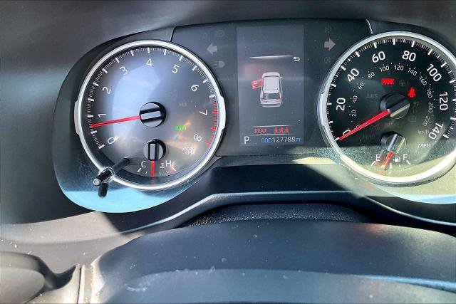 Used 2020 Toyota RAV4 XLE w/ Convenience Package FWD image 20