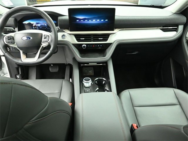 Certified 2025 Ford Explorer Active w/ Active Comfort Package image 39
