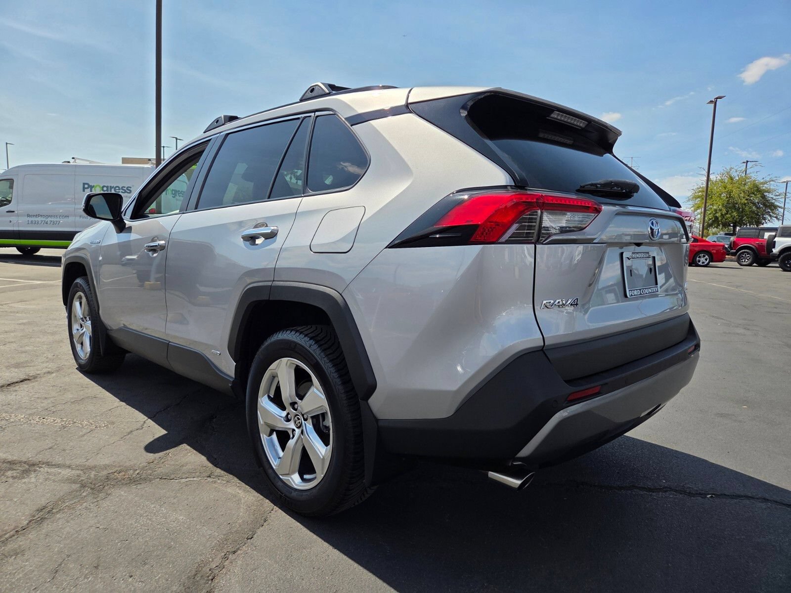 Used 2021 Toyota RAV4 Limited AWD/4WD image 4