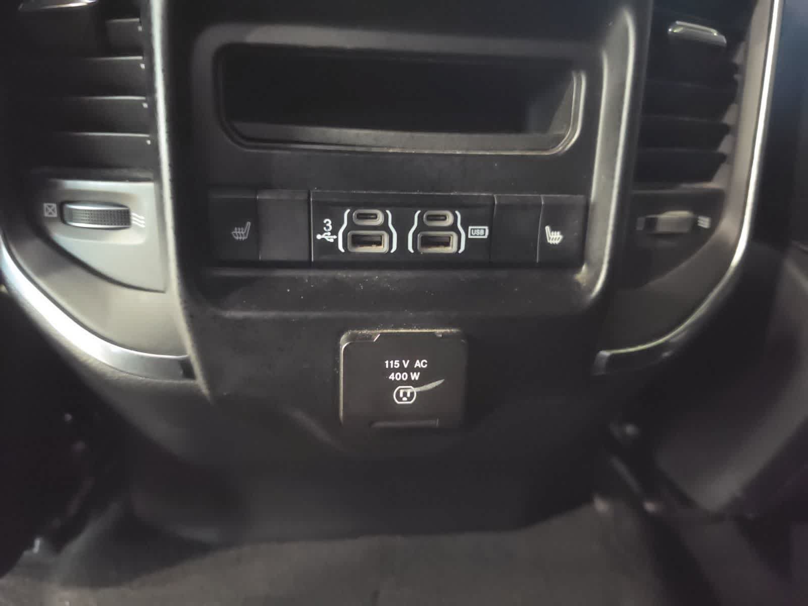 Used 2019 RAM 1500 Laramie AWD/4WD image 32