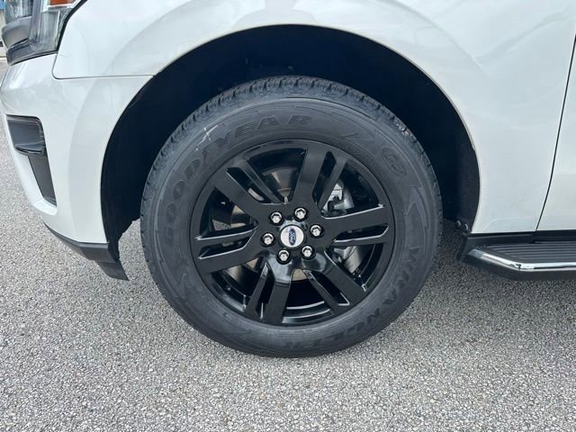 Certified 2023 Ford Expedition XLT RWD image 33