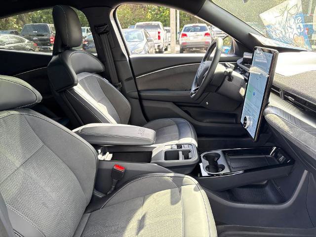 Certified 2025 Ford Mustang Mach-E GT image 28