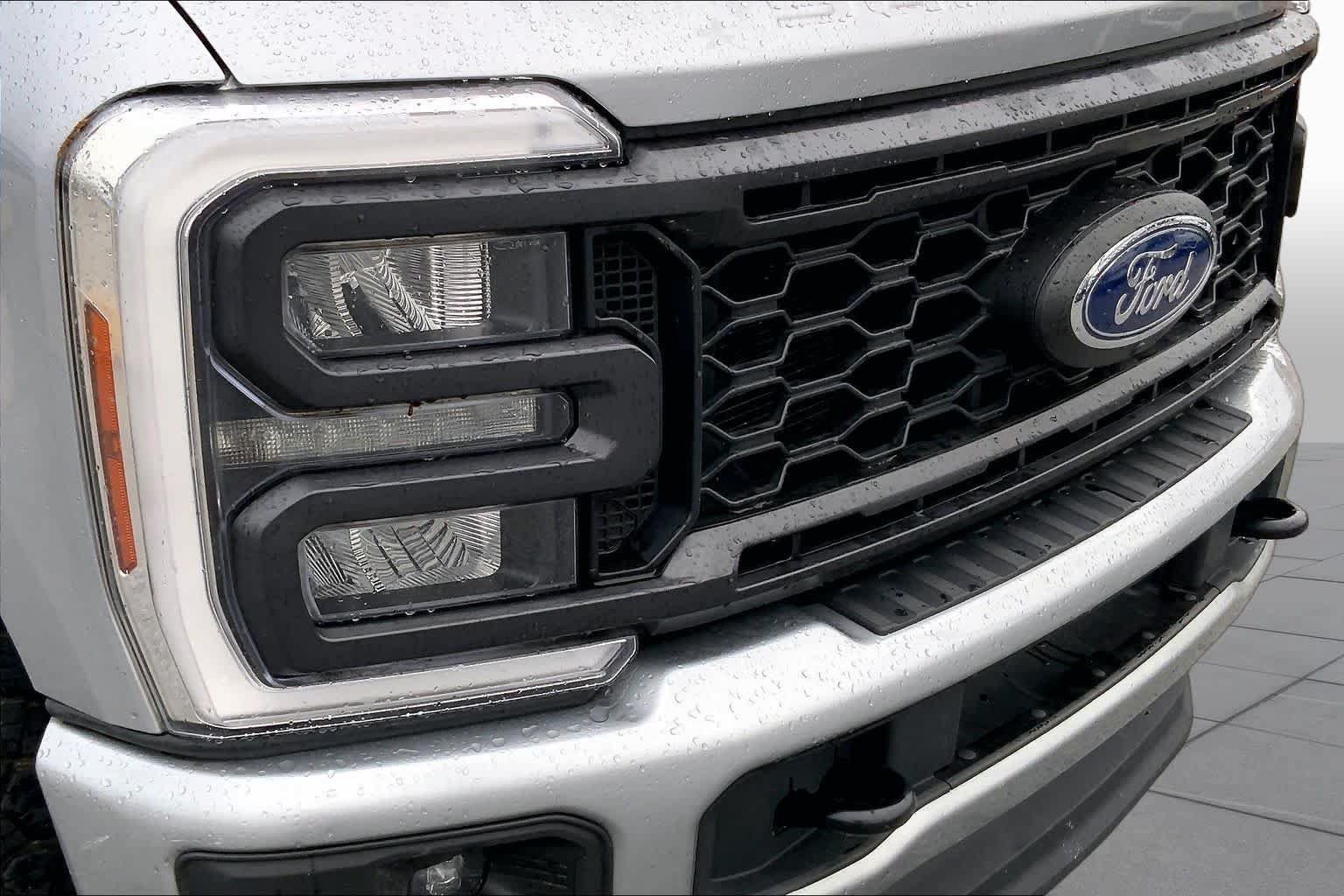 Certified 2024 Ford F250 Lariat w/ Sport Appearance Package AWD/4WD image 28