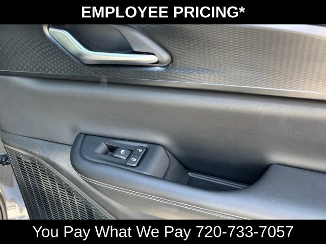 Used 2023 Jeep Grand Cherokee Altitude AWD/4WD image 21