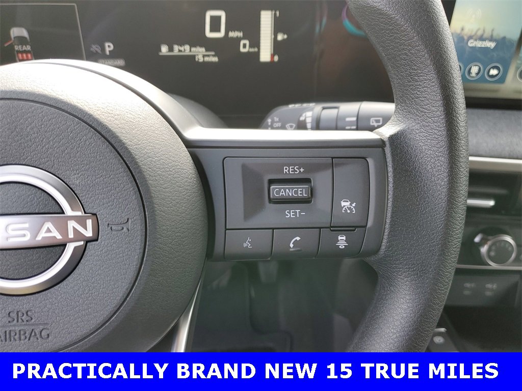 Used 2025 Nissan Kicks SV image 19