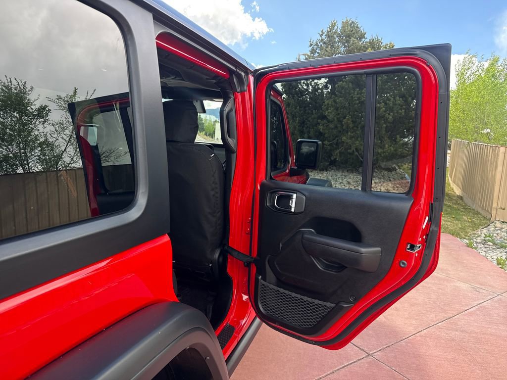 Used 2025 Jeep Wrangler Unlimited Sport AWD/4WD image 24