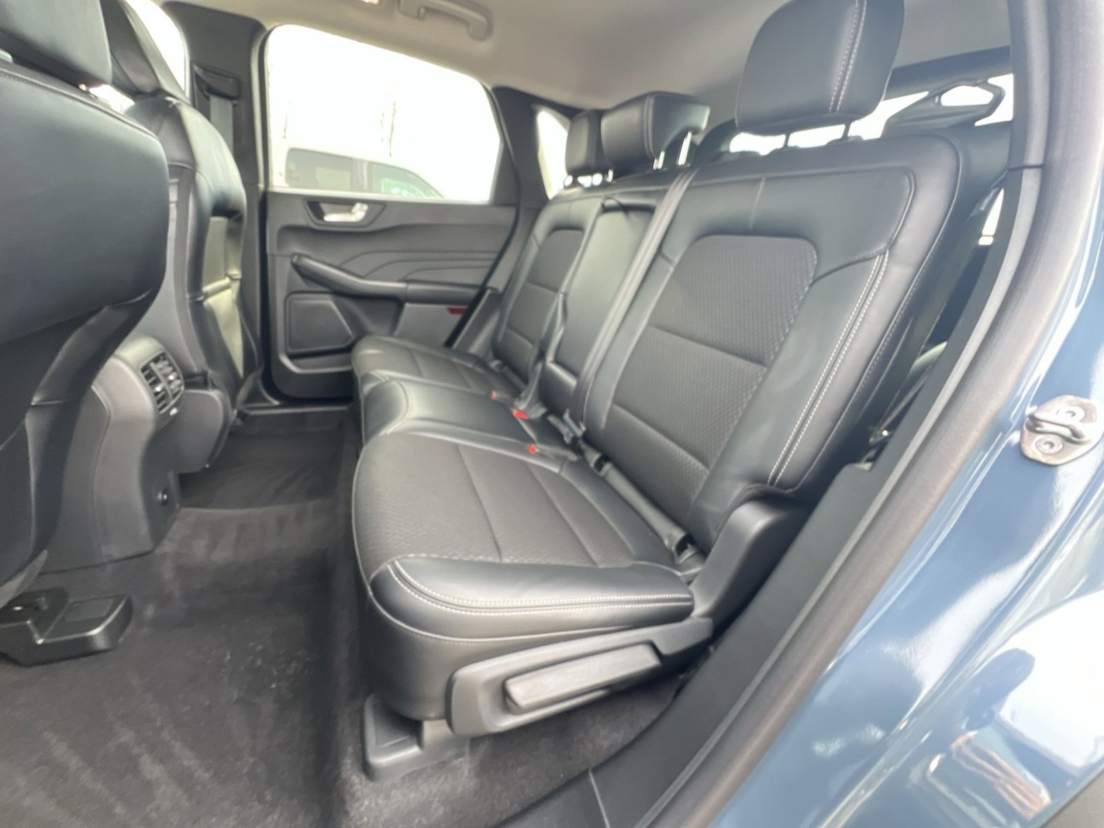 Certified 2025 Ford Escape SE image 24