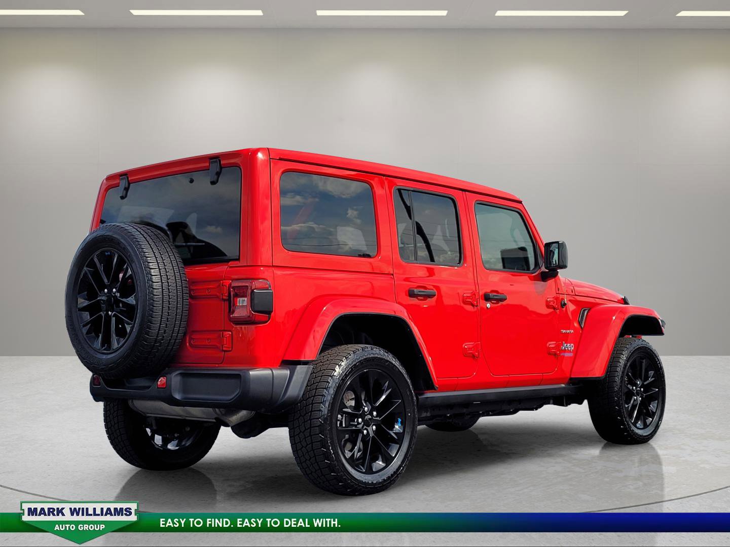 Used 2022 Jeep Wrangler Unlimited Sahara w/ Cold Weather Group AWD/4WD image 4