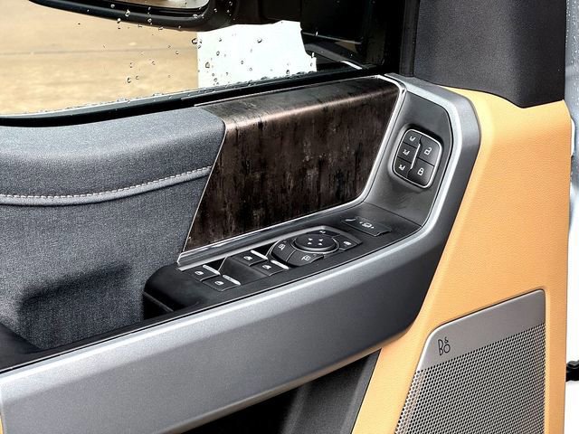 Certified 2024 Ford F250 Lariat w/ Chrome Package image 9