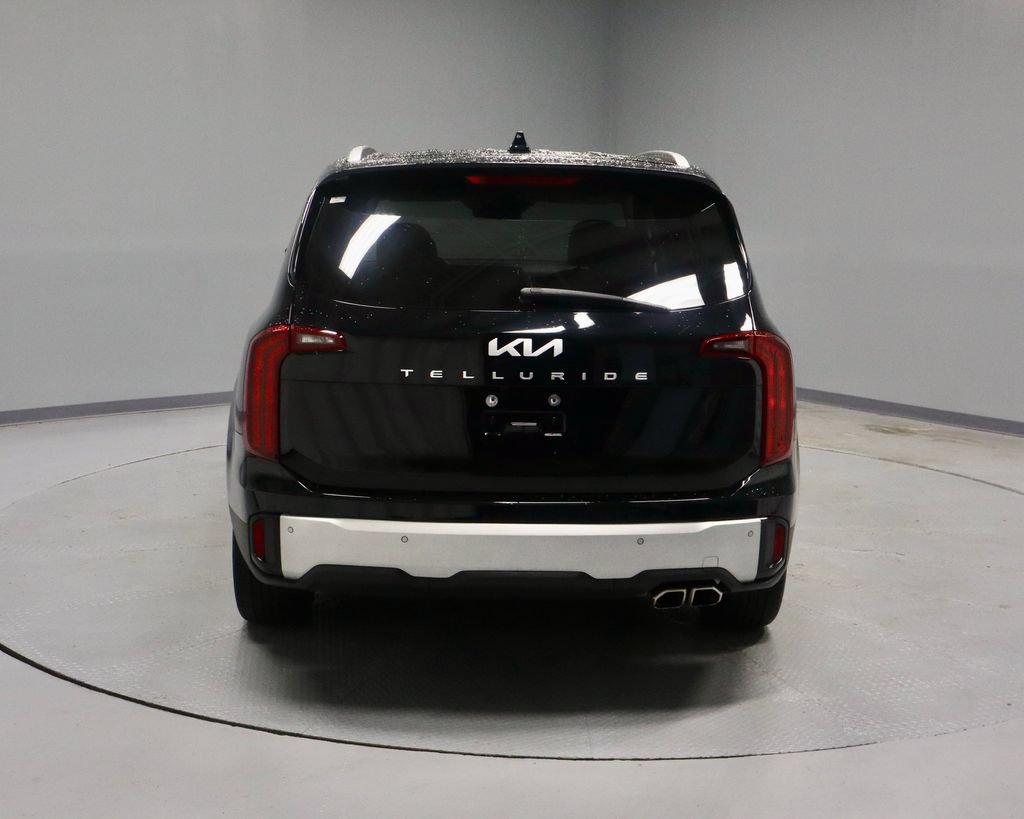 Used 2024 Kia Telluride S FWD image 11