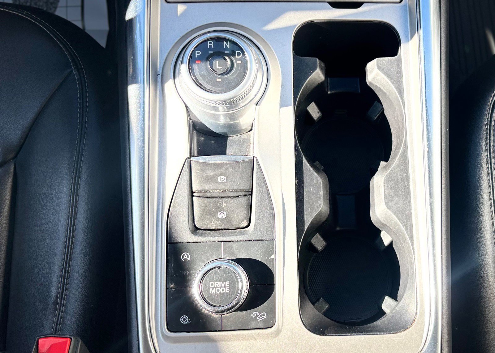 Certified 2021 Ford Explorer XLT w/ Equipment Group 202A image 61