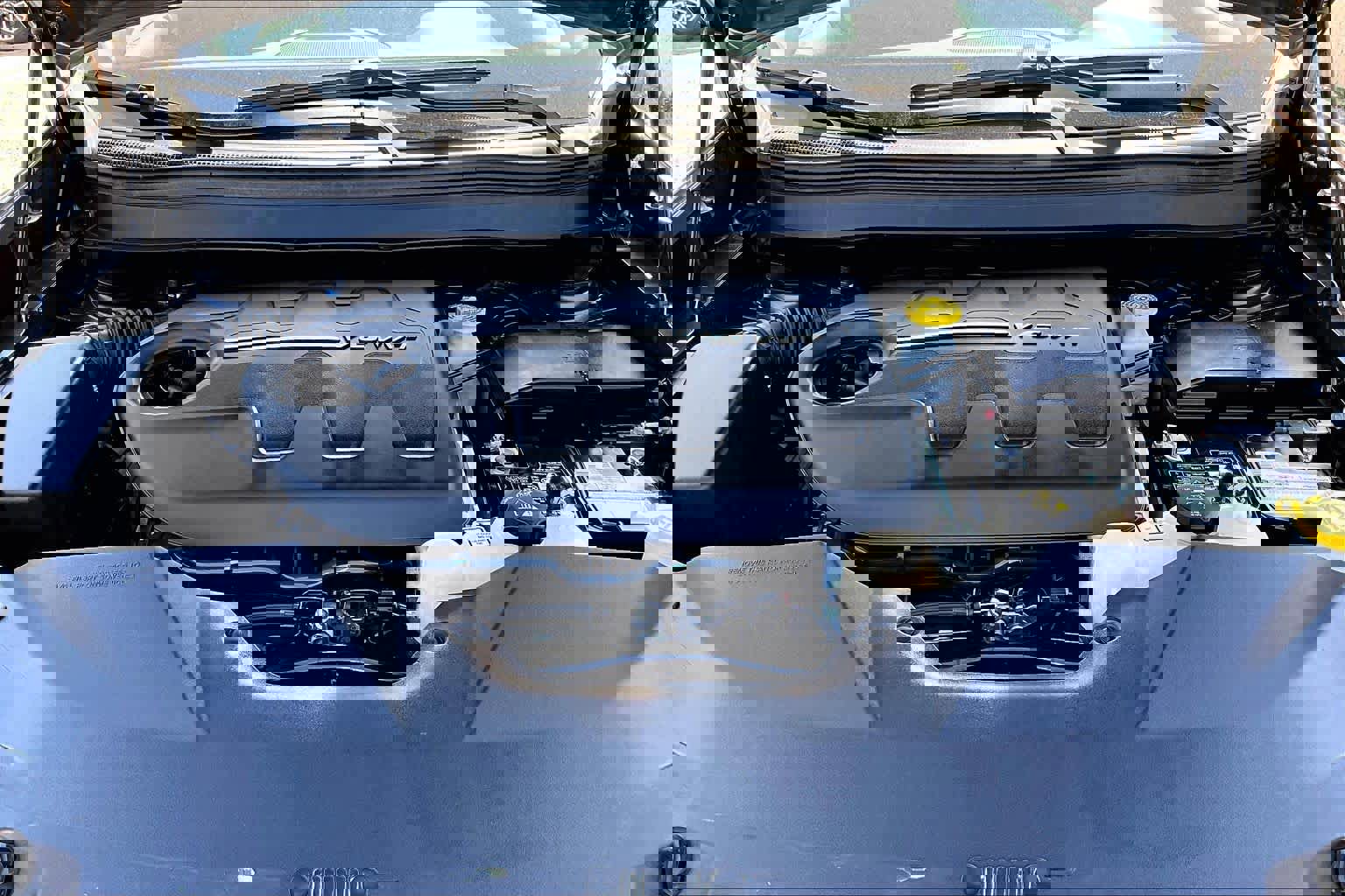 Used 2019 Jeep Cherokee Trailhawk w/ Comfort/Convenience Group AWD/4WD image 34